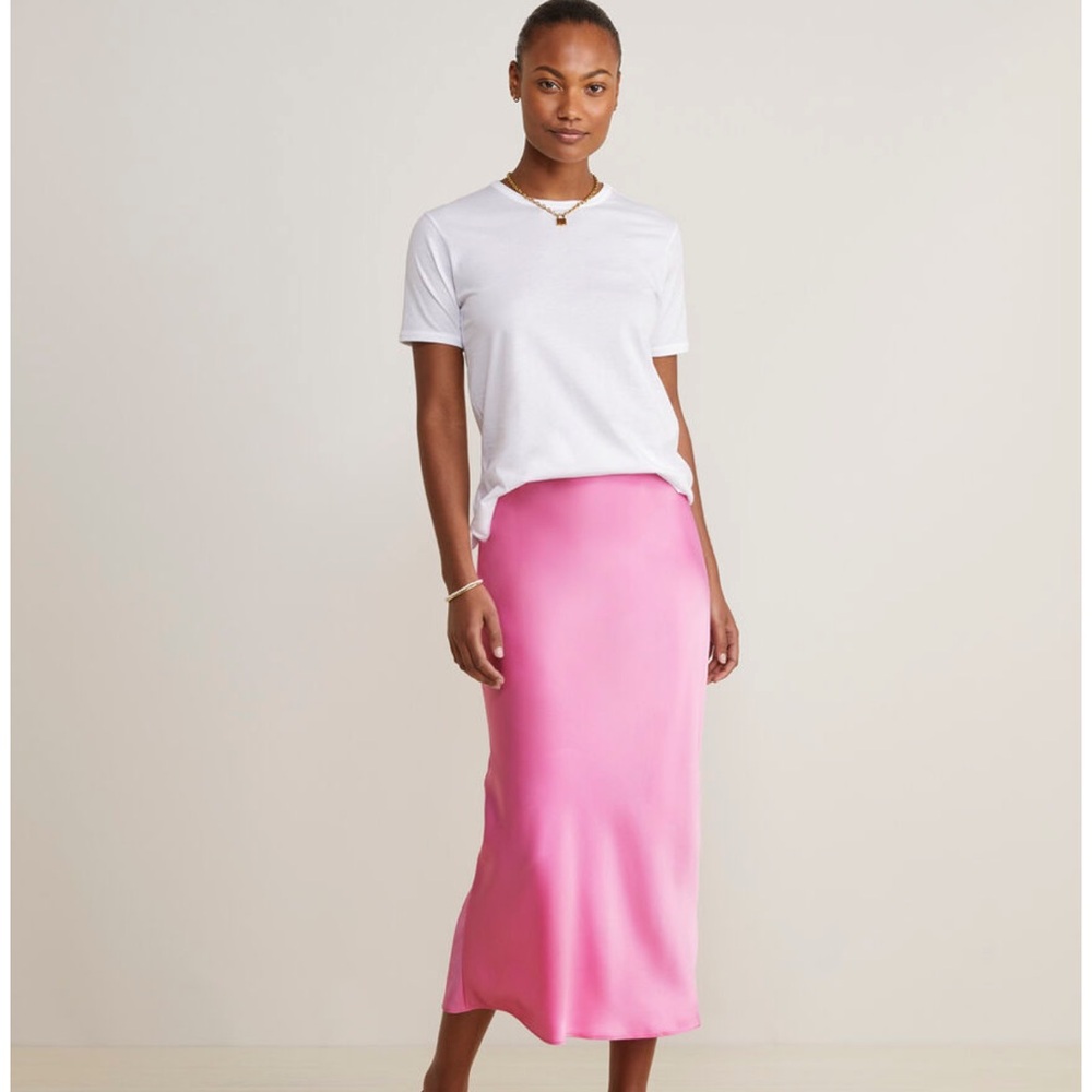 Vineyard Vines Silky Slip Skirt. Tea Rose. Size Large.